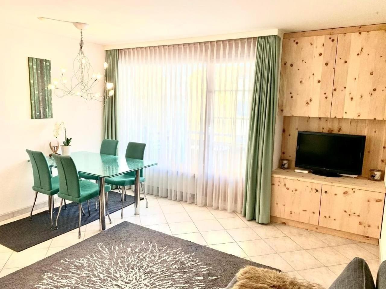 Ferienwohnung Gian, Zentral Mit Garagenstellplatz Давос Екстериор снимка